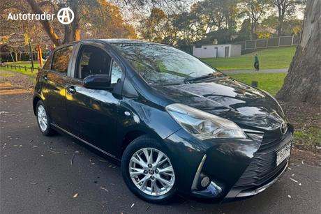 Black 2017 Toyota Yaris Hatchback Zr
