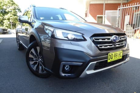 Bronze 2024 Subaru Outback Wagon Awd Touring Xt