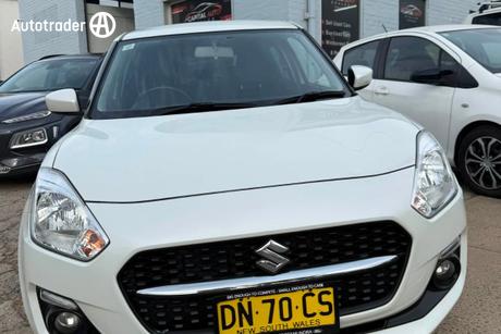 White 2023 Suzuki Swift Hatchback Gl Navi