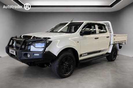White 2022 Isuzu D-MAX Crew Cab Chassis Sx (4X4)