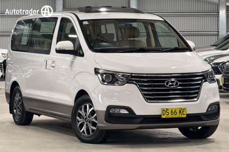 White 2019 Hyundai Imax Wagon Elite