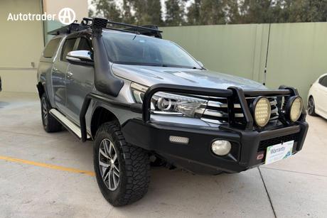 Silver 2016 Toyota Hilux Dual Cab Utility Sr5 (4X4)