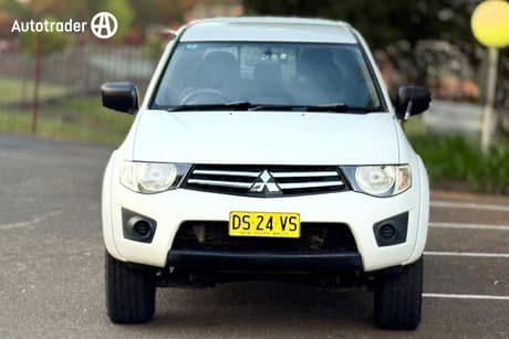 White 2015 Mitsubishi Triton Double Cab Utility Glx