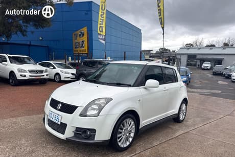 White 2009 Suzuki Swift Hatchback Sport