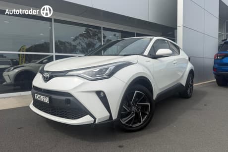 White 2020 Toyota C-HR Wagon Koba (Awd)