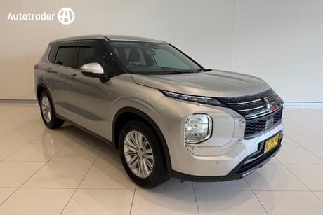 Silver 2022 Mitsubishi Outlander Wagon Es 5 Seat (2Wd)