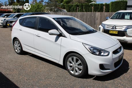 White 2019 Hyundai Accent Hatchback Sport