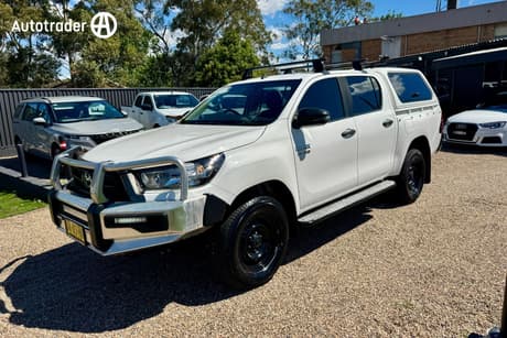 White 2021 Toyota Hilux Double Cab Pick Up Sr (4X4)