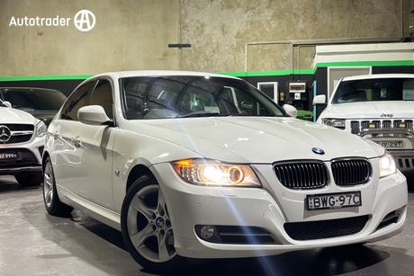 White 2011 BMW 320I Sedan Lifestyle
