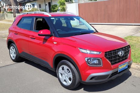 Red 2020 Hyundai Venue Wagon Go