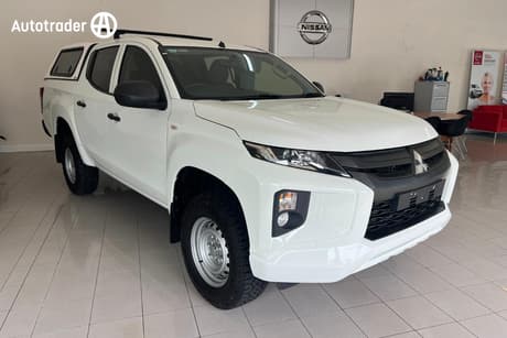 White 2020 Mitsubishi Triton Double Cab Pick Up Glx (4X4)