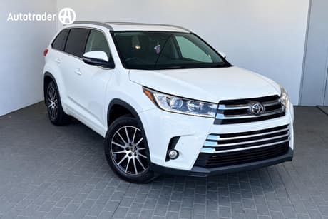 White 2019 Toyota Kluger Wagon Grande (4X4)