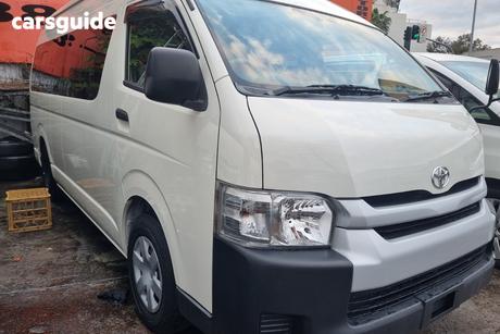 White 2015 Toyota HiAce Bus Commuter