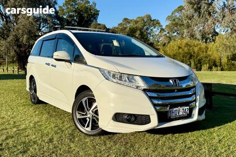 White 2016 Honda Odyssey Wagon Vti-L