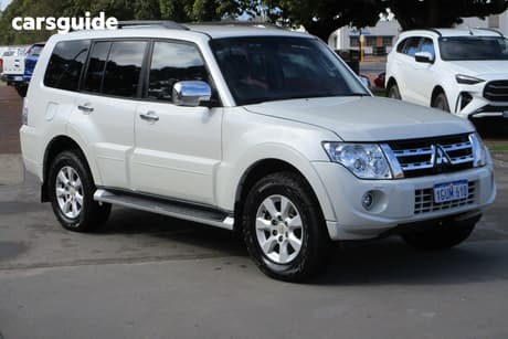 White 2012 Mitsubishi Pajero Wagon Glx Lwb (4X4)