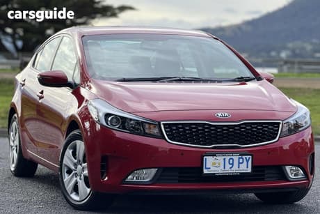 Red 2017 Kia Cerato Sedan S (Av)