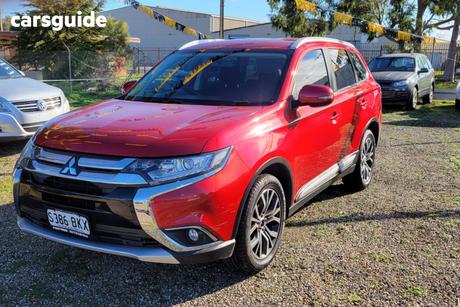 Red 2016 Mitsubishi Outlander Wagon Ls (4X2)