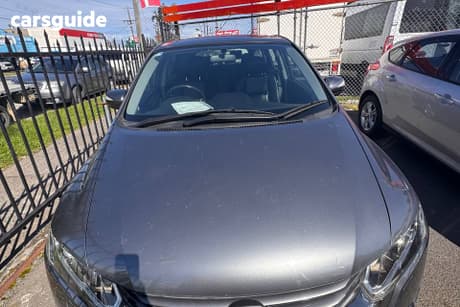 Grey 2010 Honda Odyssey Wagon Luxury