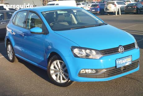 Blue 2017 Volkswagen Polo Hatchback 81 Tsi Comfortline