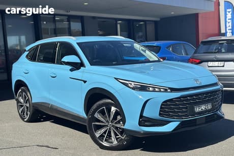 Blue 2024 MG HS Wagon Excite