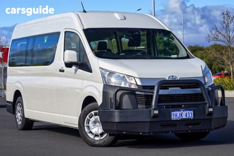 White 2021 Toyota HiAce Bus Slwb Commuter (12 Seats)