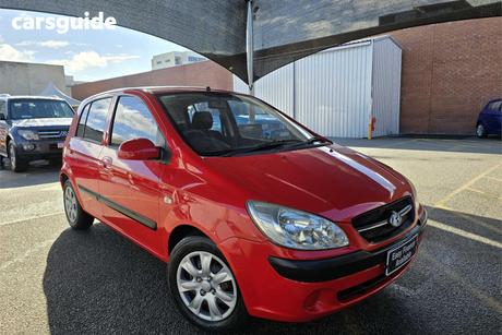 Red 2011 Hyundai Getz Hatchback S