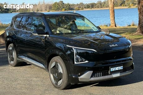 Black 2025 Kia EV5 Wagon Earth Awd Lr Black
