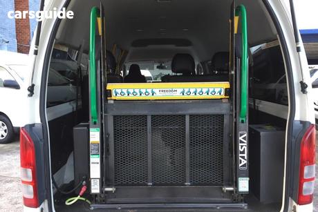 White 2016 Toyota HiAce Bus Commuter