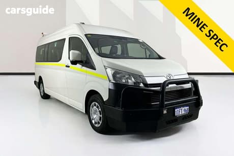White 2020 Toyota HiAce Bus Commuter (12 Seats)