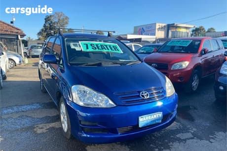 Blue 2004 Toyota Avensis Wagon Verso Glx