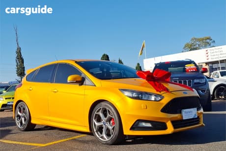 Yellow 2015 Ford Focus Hatchback St