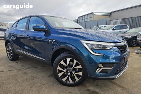 Blue 2023 Renault Arkana Coupe Zen