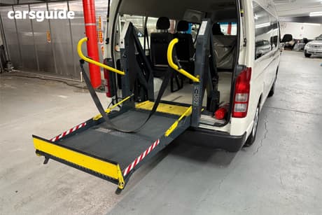 White 2017 Toyota HiAce Bus Commuter