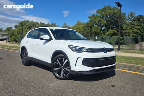 White 2024 Volkswagen Tiguan Wagon 110Tsi Life