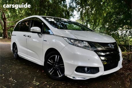 White 2017 Honda Odyssey Wagon Vti-L