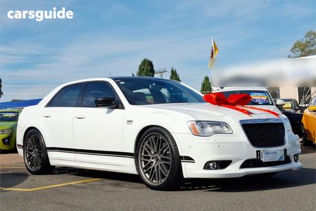 White 2013 Chrysler 300 Sedan Srt8