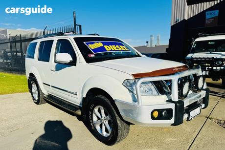 White 2012 Nissan Pathfinder Wagon Ti 550 (4X4)