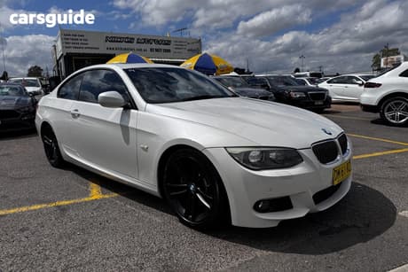 White 2011 BMW 330D Coupe