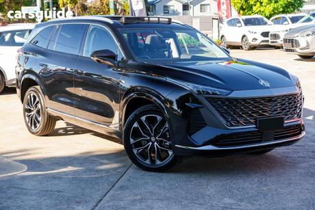 Black 2025 MG Qs Wagon Essence