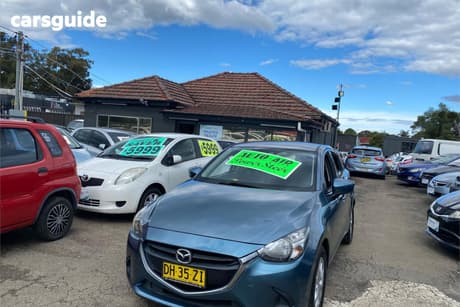 Blue 2014 Mazda 2 Hatchback Maxx