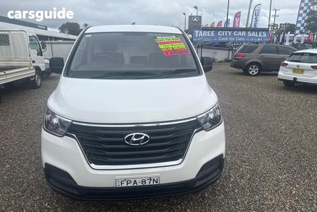 White 2021 Hyundai Iload Van 3S Liftback