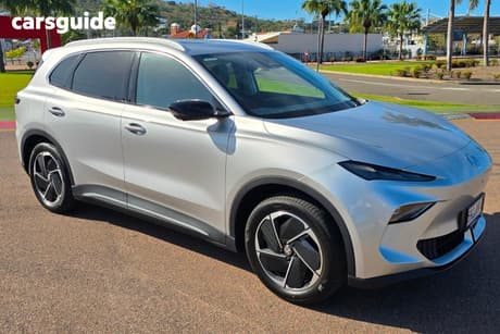 Silver 2025 MG MGS5 EV Wagon Essence 62