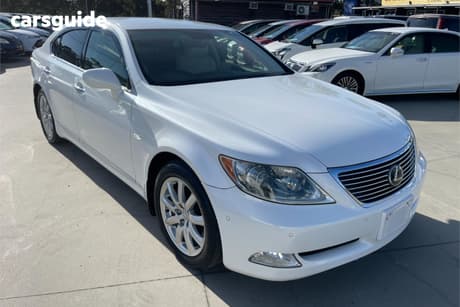 White 2008 Lexus LS Sedan 4WD
