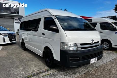 White 2009 Toyota HiAce Bus Commuter