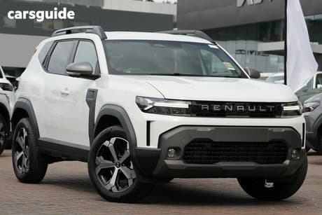 White 2025 Renault Duster Wagon Techno (4X2)