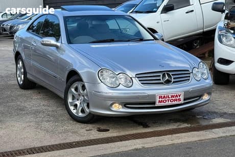 Silver 2003 Mercedes-Benz CLK320 Coupe Elegance