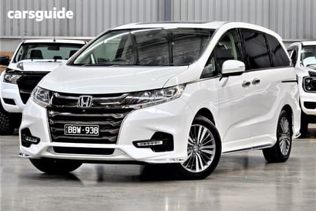 White 2018 Honda Odyssey Wagon Vti-L