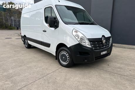 White 2017 Renault Master Van Mwb Mid