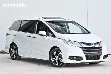 White 2017 Honda Odyssey Wagon Vti-L