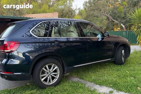 Blue 2015 BMW X5 Wagon Sdrive 25D